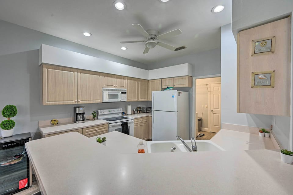 Fully Equipped Kitchen | Cooking Basics & Spices