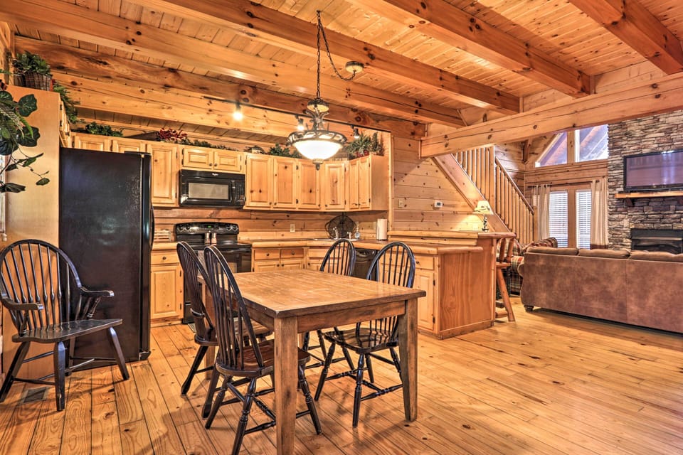 Kitchen | Fully Equipped