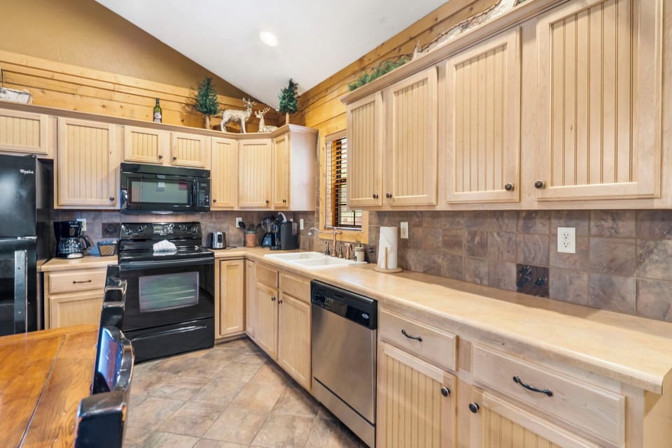 Nice Cabinet Space