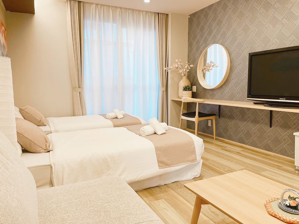 Superior Triple Room (101), Non Smoking (Please contact the property in advance to use Sofa Bed) | Desk, iron/ironing board, free WiFi, bed sheets