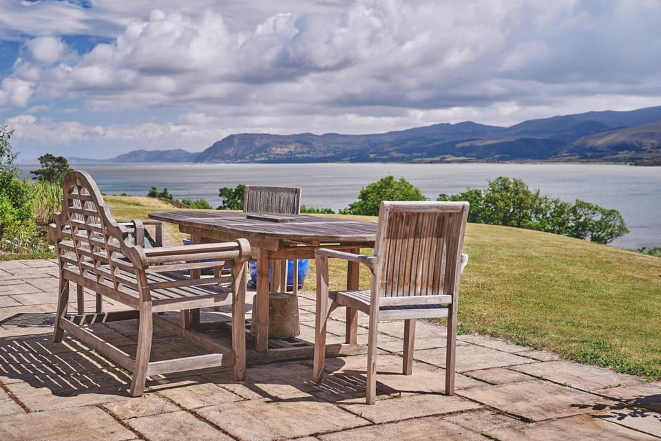 Outdoor dining area at Seaview, Anglesey