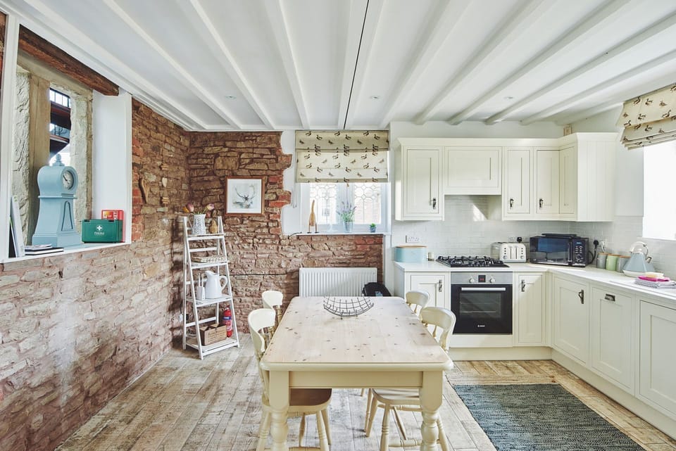 The kitchen and dining room at Albert Lodge, Welsh Borders