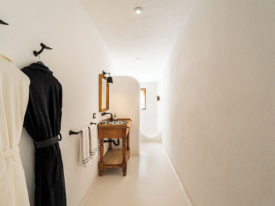 Nest Master Suite Ocean View with Plunge | Bathroom | Shower, eco-friendly toiletries, bathrobes, towels