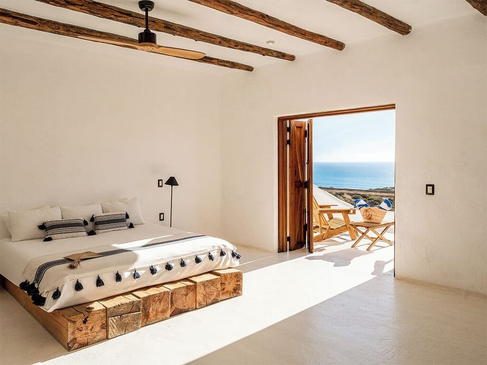 East Cape Panoramic Suite | Premium bedding, free WiFi, bed sheets