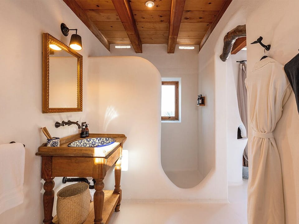Private Cottage Two Bedroom with Rooftop | Bathroom | Shower, eco-friendly toiletries, bathrobes, towels