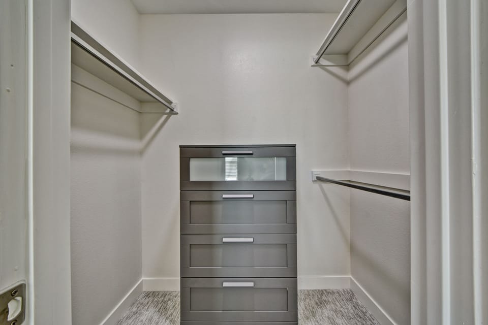 2nd Bedroom Closet