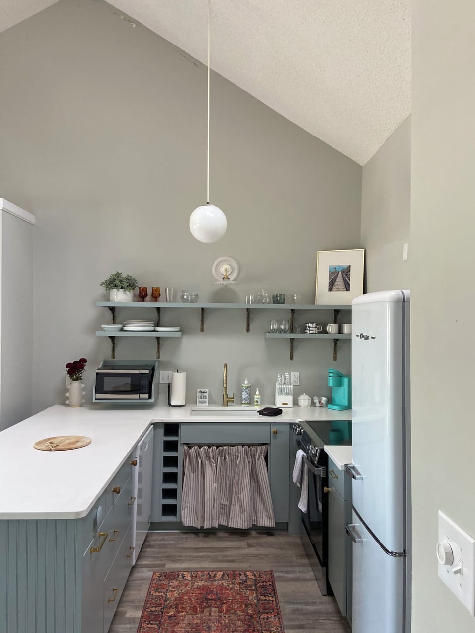 Newly renovated kitchen - custom cabinets & shelving, quartz countertops!
