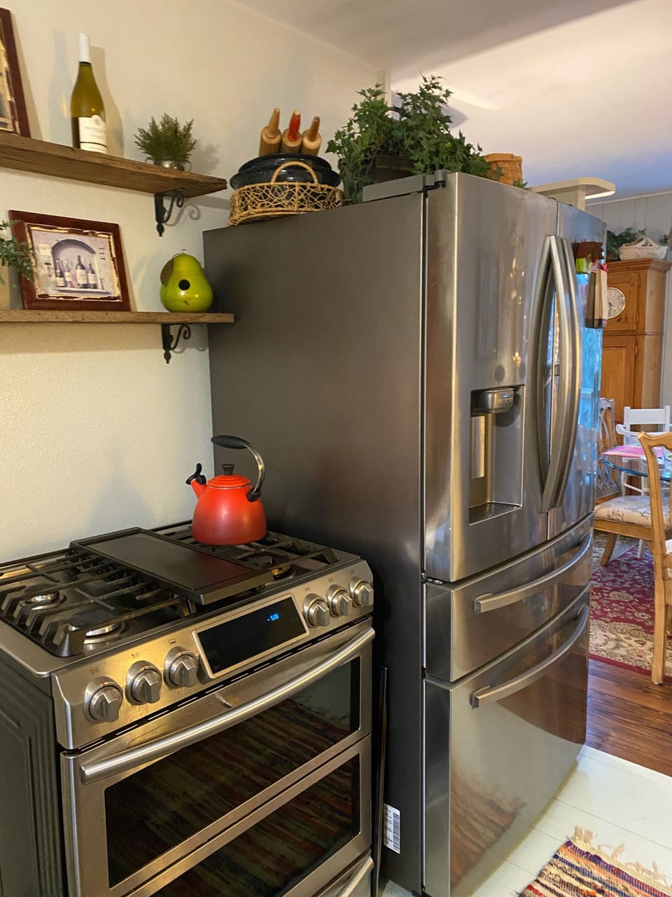 Duel fuel gas on top and electric oven