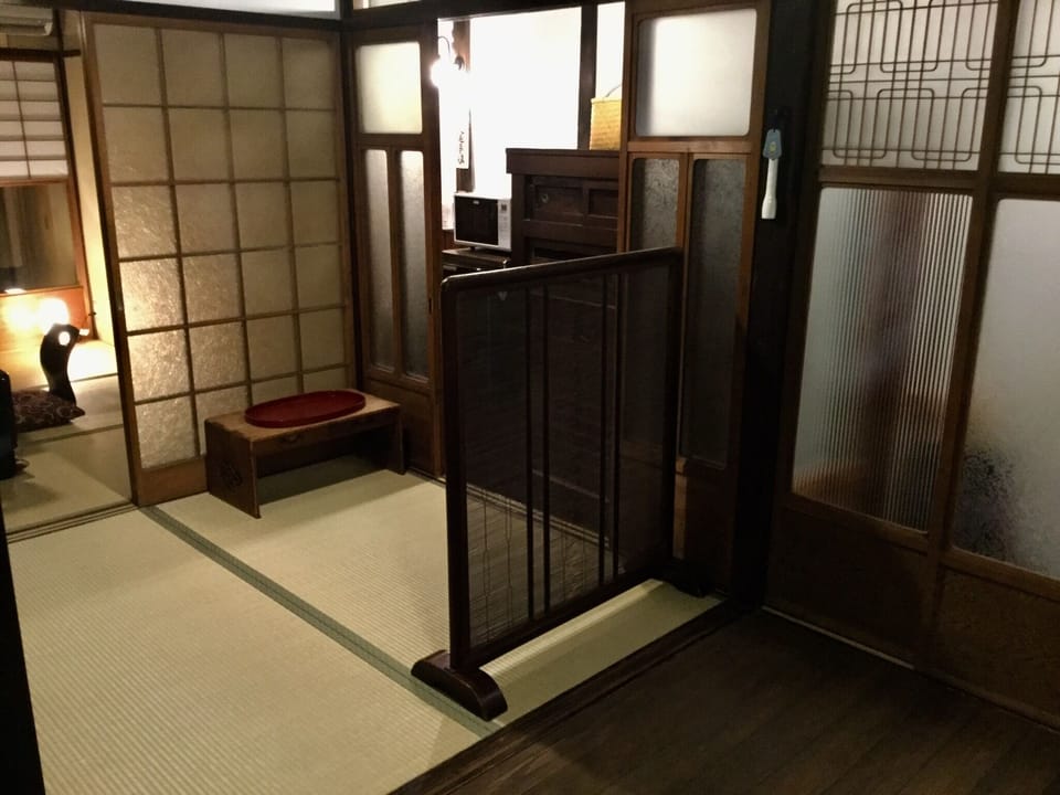 The view from the front room on the first floor, the traditional structure remains!