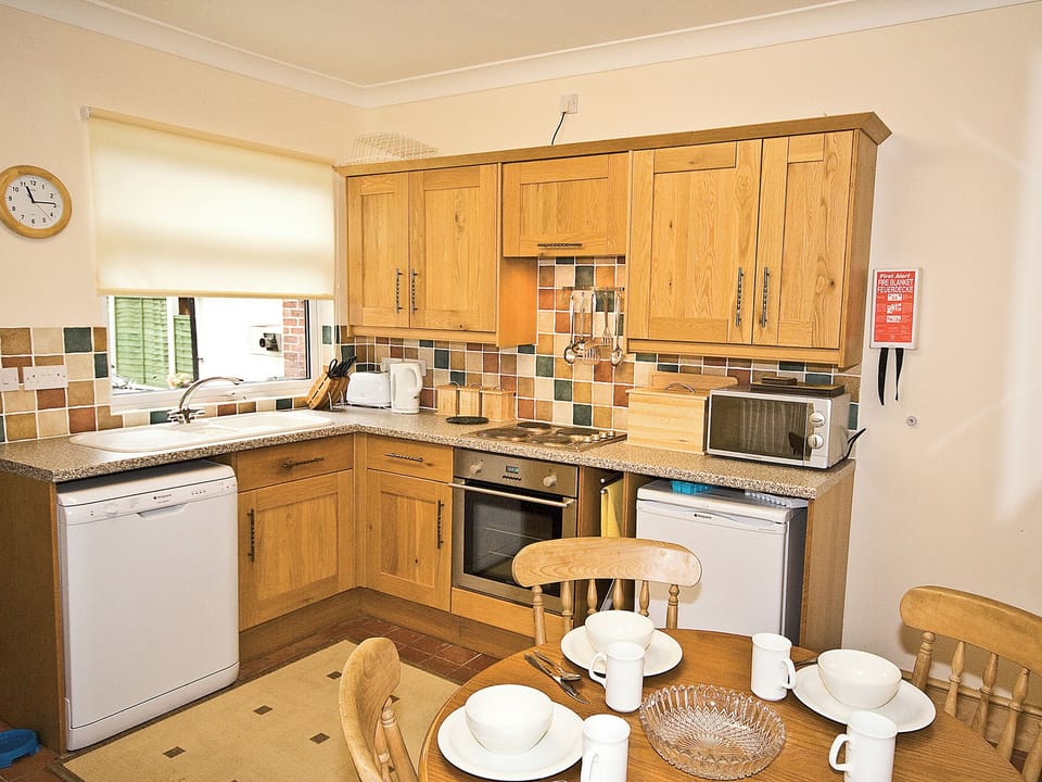 Hollybush Cottage kitchen/dining room | Hollybush Cottage, Denford, nr. Leek
