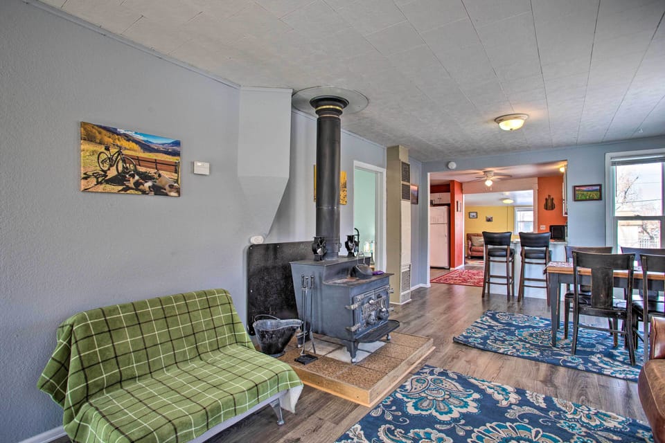 Living Room 1 | Wood-Burning Stove | Wood Provided