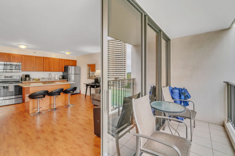 Condo, 1 Bedroom | Interior