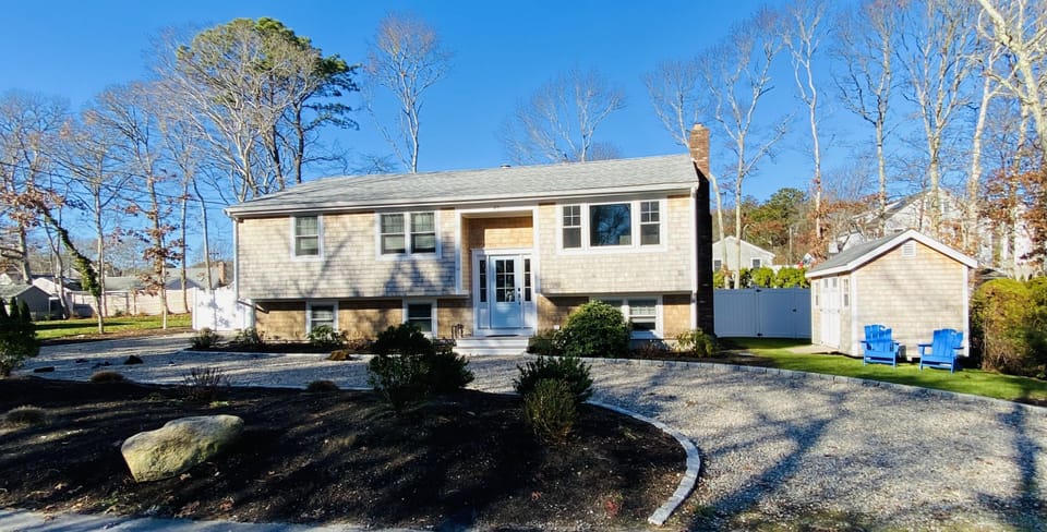 Ample driveway parking. 