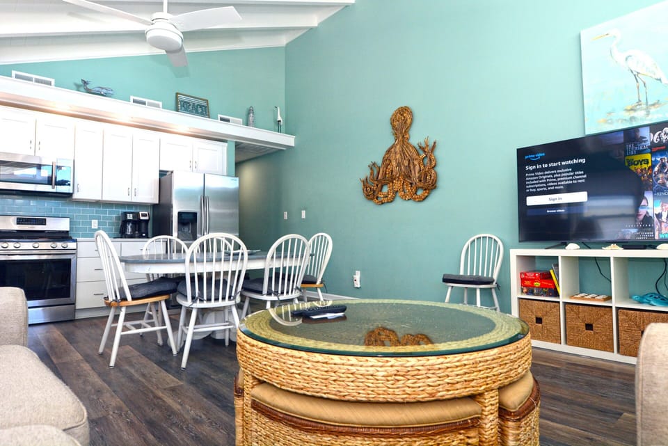 LIVING-AREA