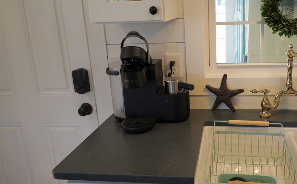Single cup Keurig with latte spinner