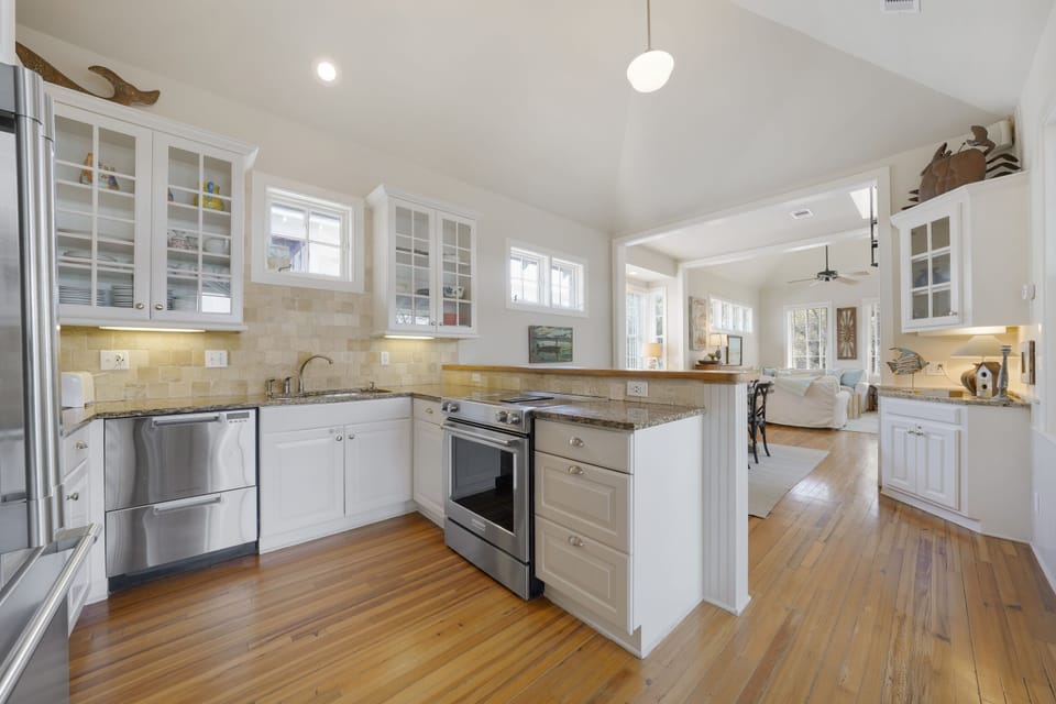 SECOND STORY FULLY EQUIPPED KITCHEN