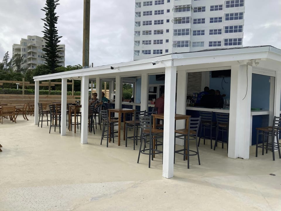 ONSITE BAR & RESTAURANT