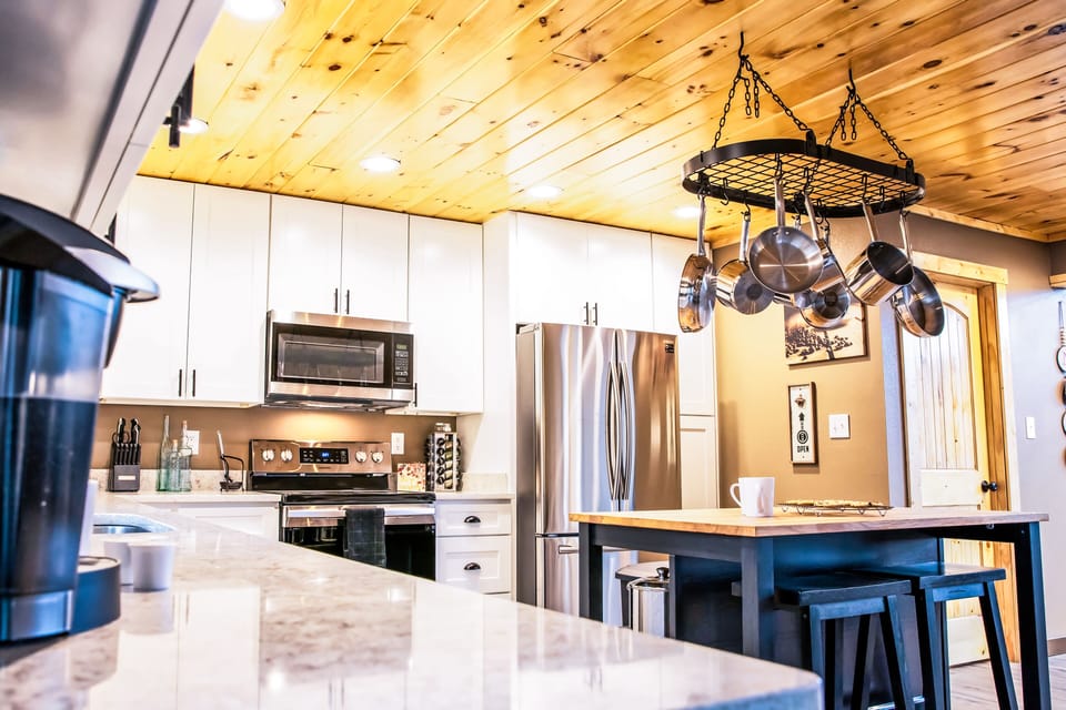 Gourmet kitchen with plenty of prep space!