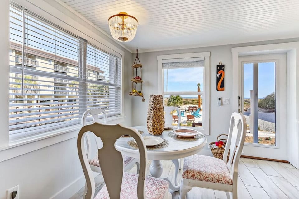 Oceanview dining area