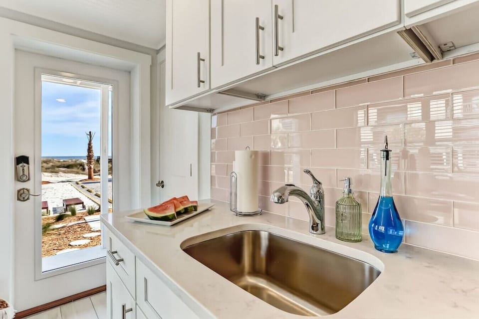Kitchen with views to the beach!