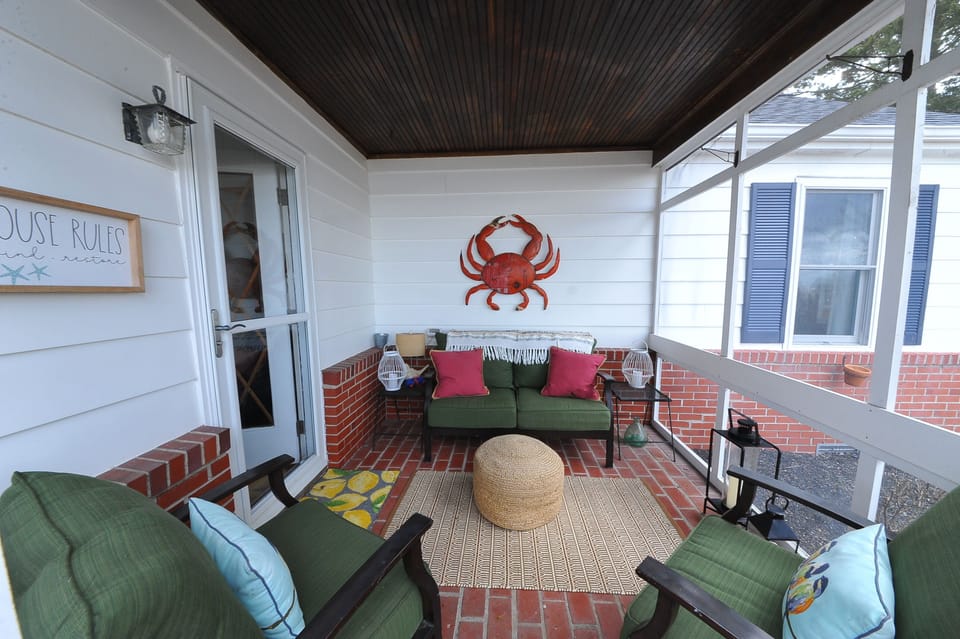 screened porch off the living room