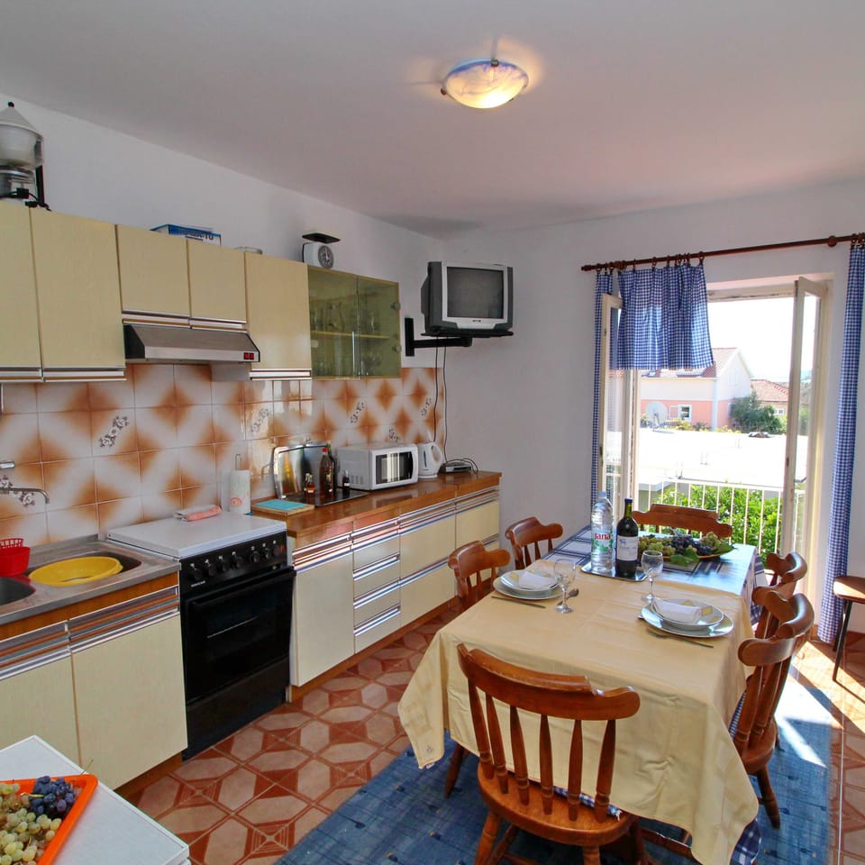 Apartment (Three Bedroom Apartment with Terrace) | Interior