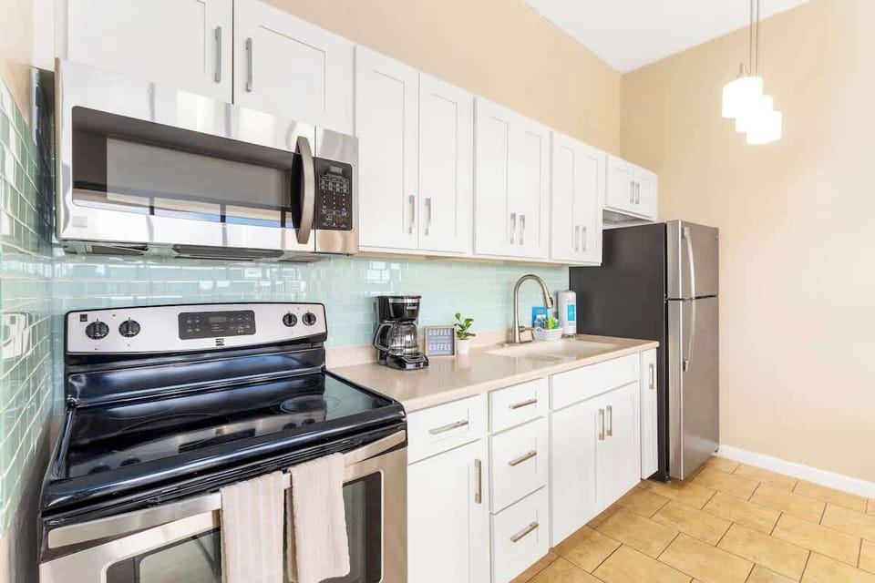 Fully equipped kitchen where you can prepare your favorite meals!