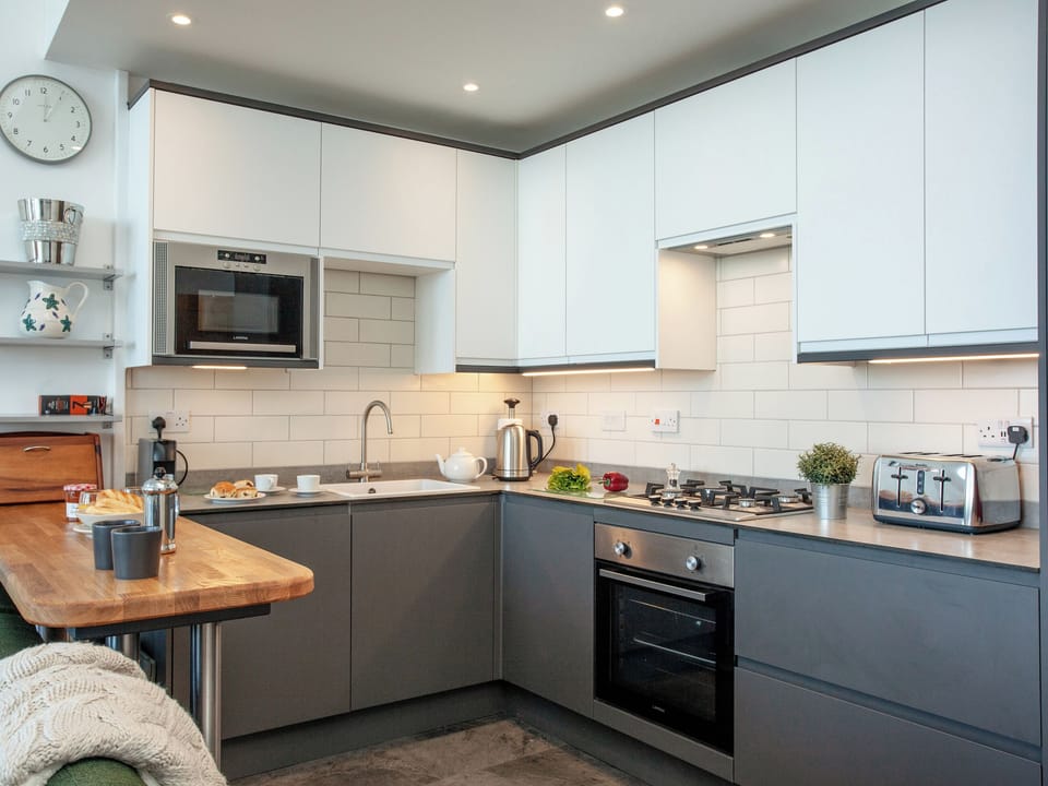 Kitchen | Bullen&rsquo;s Rock, Ilfracombe