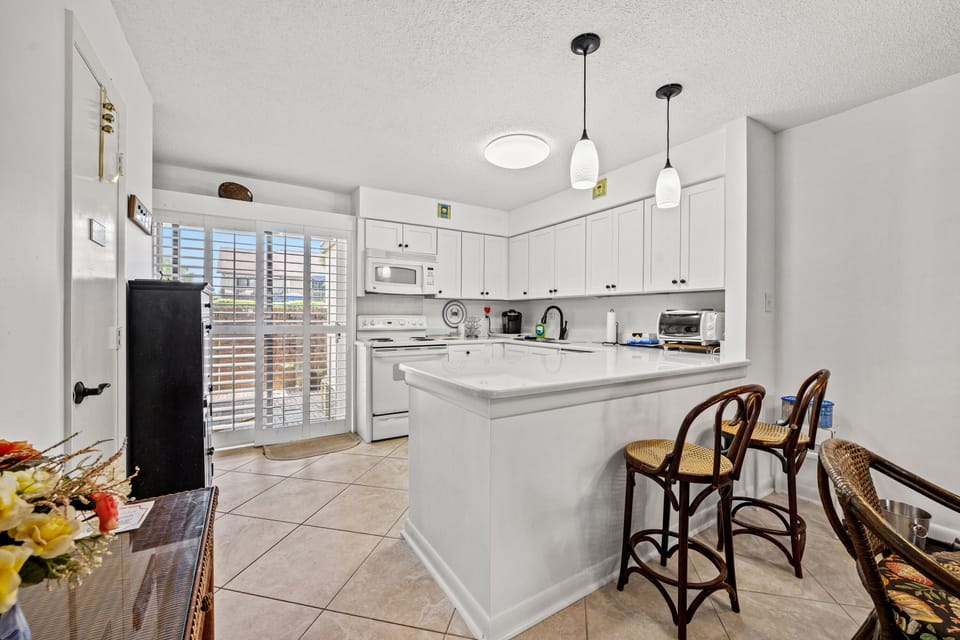 Enjoy home cooked meals during your visit. 