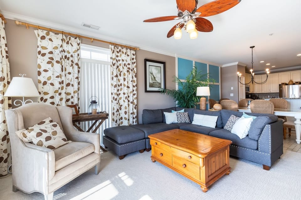 Sunset Island 6 Sunset Island Drive Unit 4F Living Room