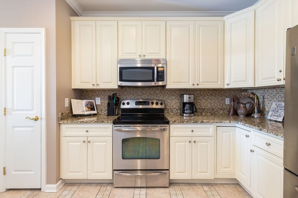 Sunset Island 6 Sunset Island Drive Unit 4F Kitchen Area
