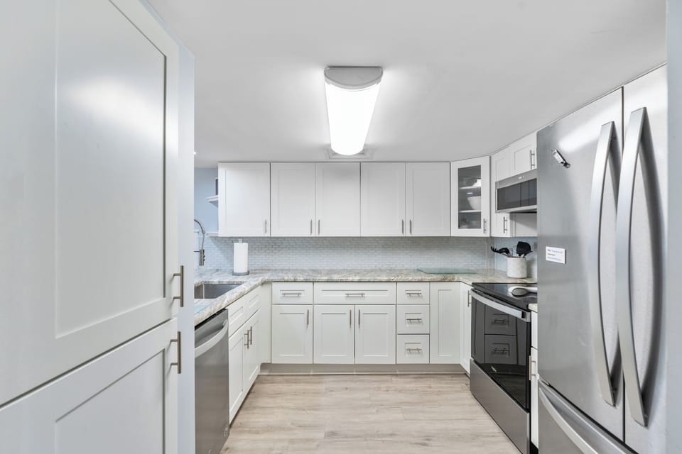Test out your cooking skills in this fully stocked kitchen.