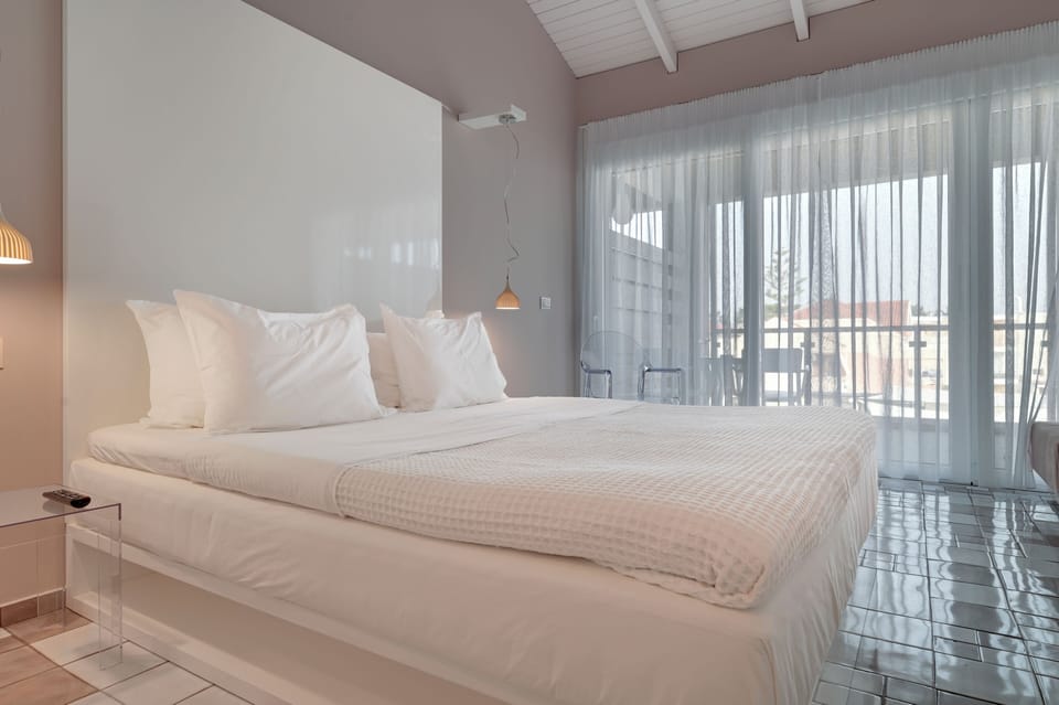 Premium bedding, minibar, in-room safe, individually decorated