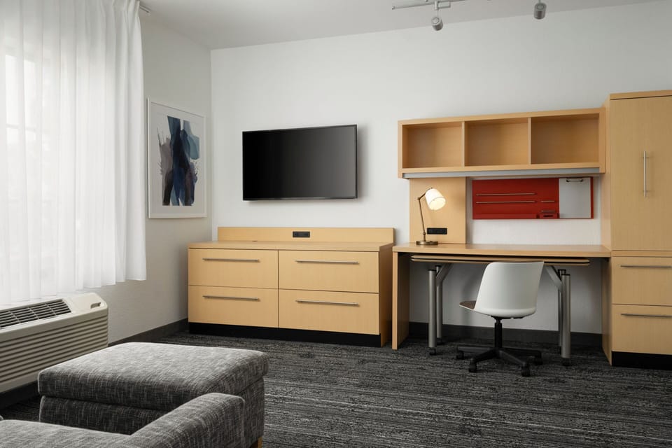 TV