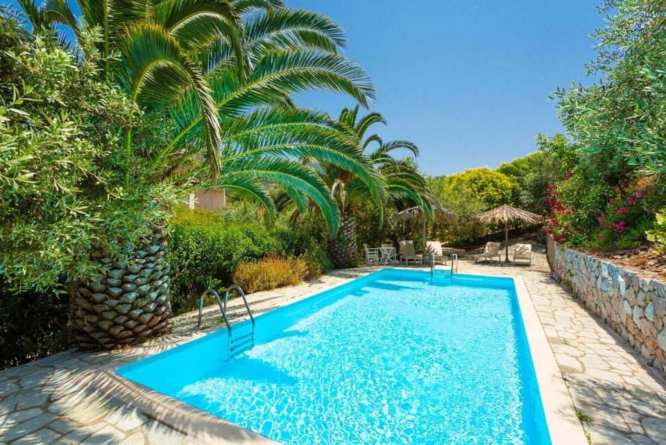 Private pool and terrace