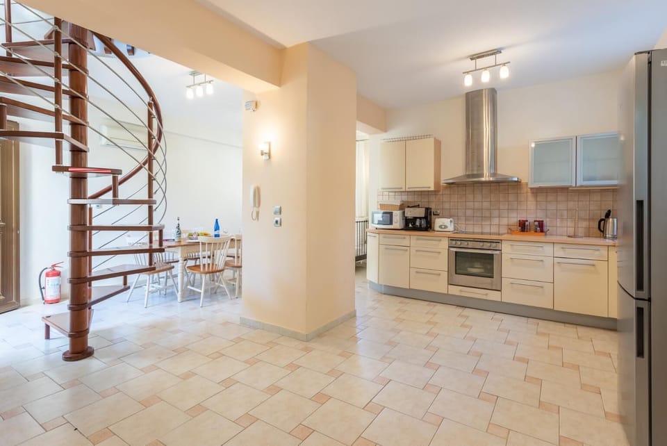 Equipped kitchen