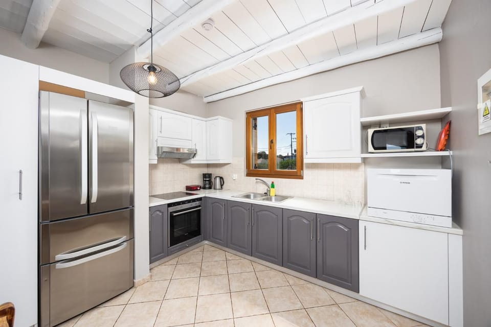 Equipped kitchen