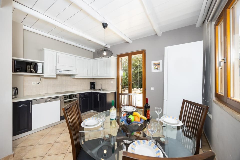 Equipped kitchen