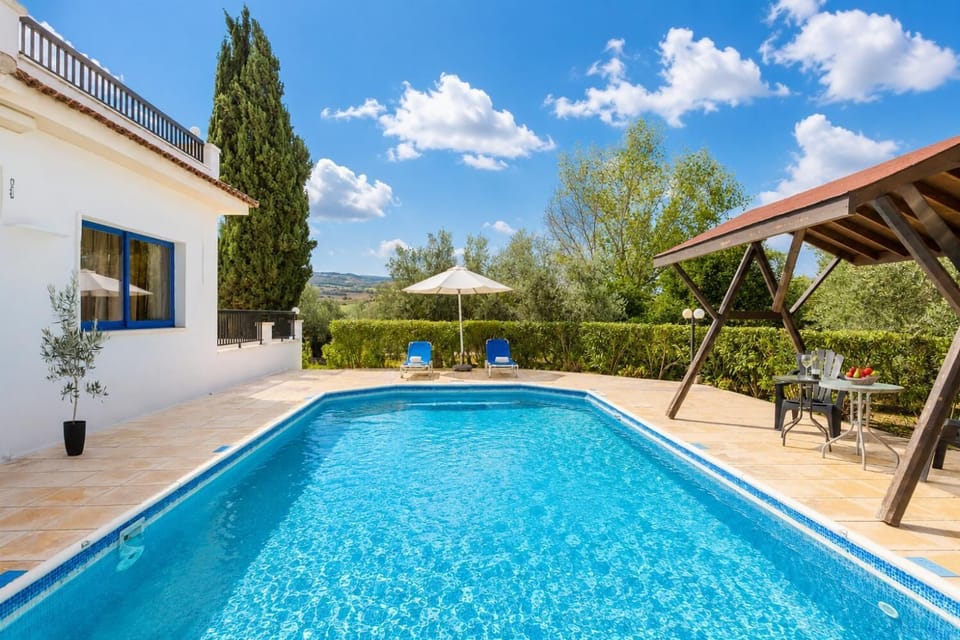 Private pool, terrace and garden