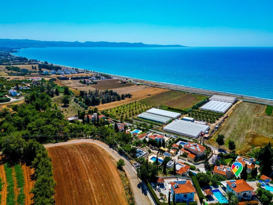 Aerial view showing location of villa