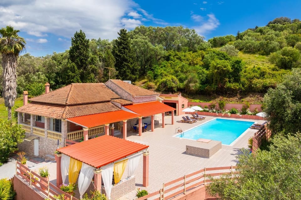Beautiful villa with private pool and terrace