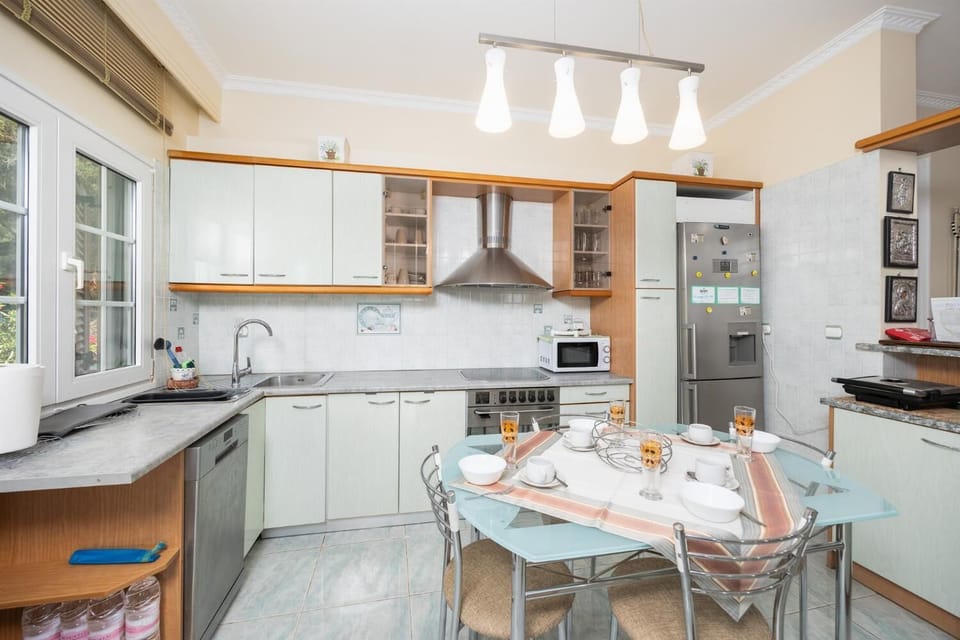 Equipped kitchen