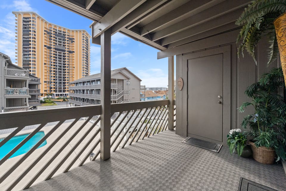 Have lunch on the balcony and enjoy the pool view!
