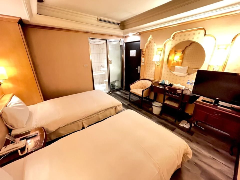 Economy Twin Room | Blackout drapes, free WiFi, bed sheets