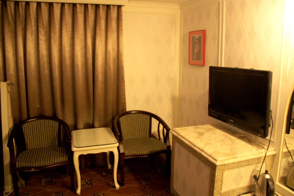 Standard Double Room | Minibar, free WiFi, bed sheets