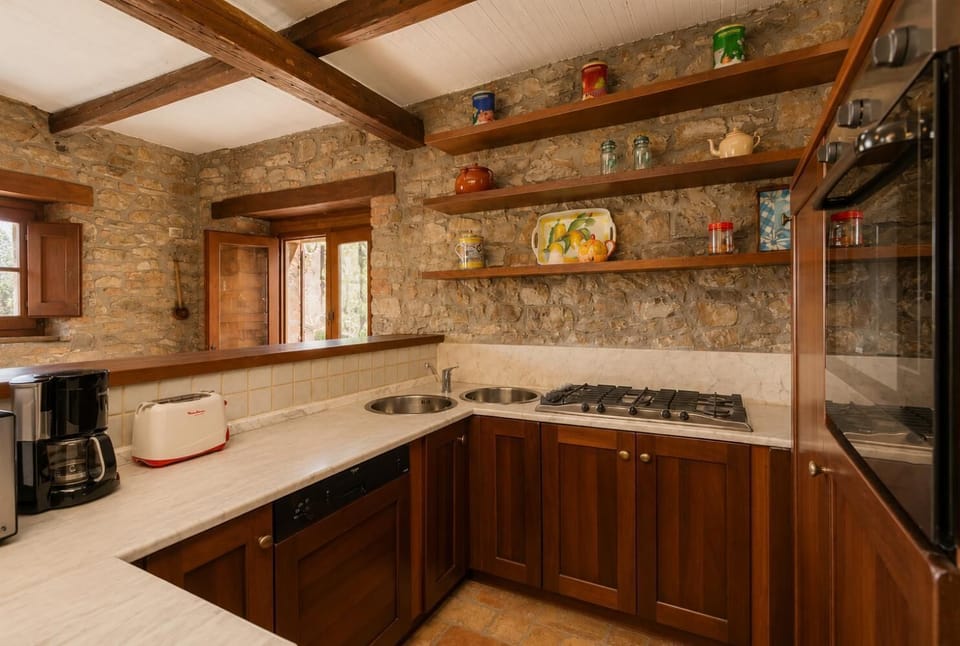 Equipped kitchen