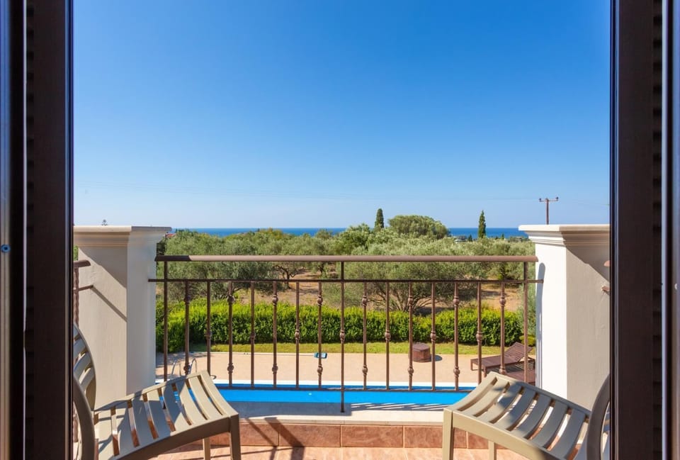 Balcony on first floor with sea views