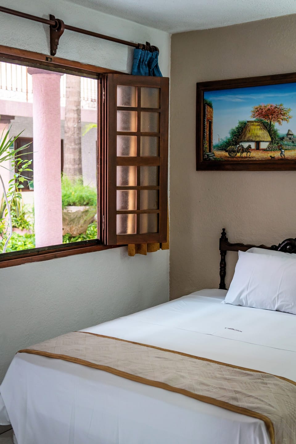 Basic Double Room | WiFi (free), bed sheets