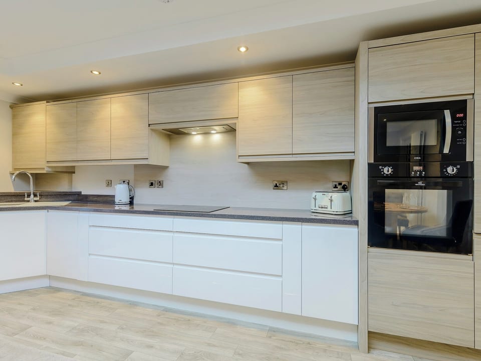 Open plan living space | Friars Corner, Richmond