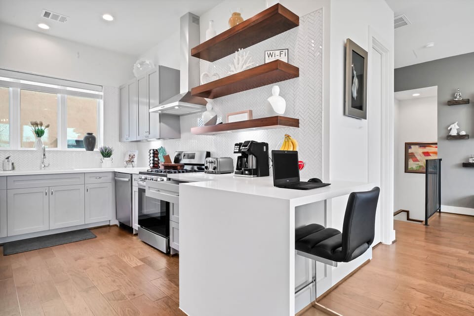 Kitchen Peninsula 
